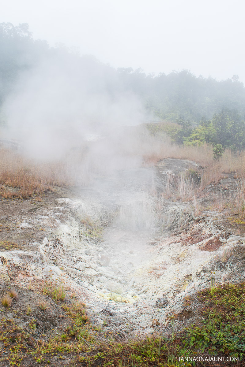 xplore Hawaii Volcanoes National Park One Day