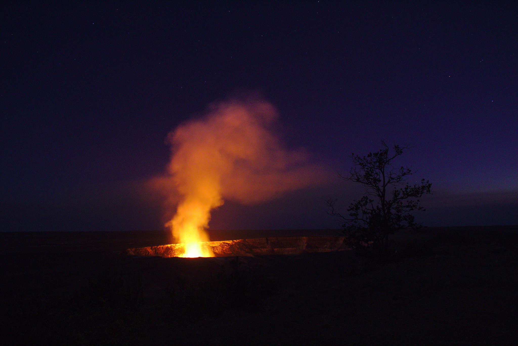 Explore Hawaii Volcanoes National Park One Day